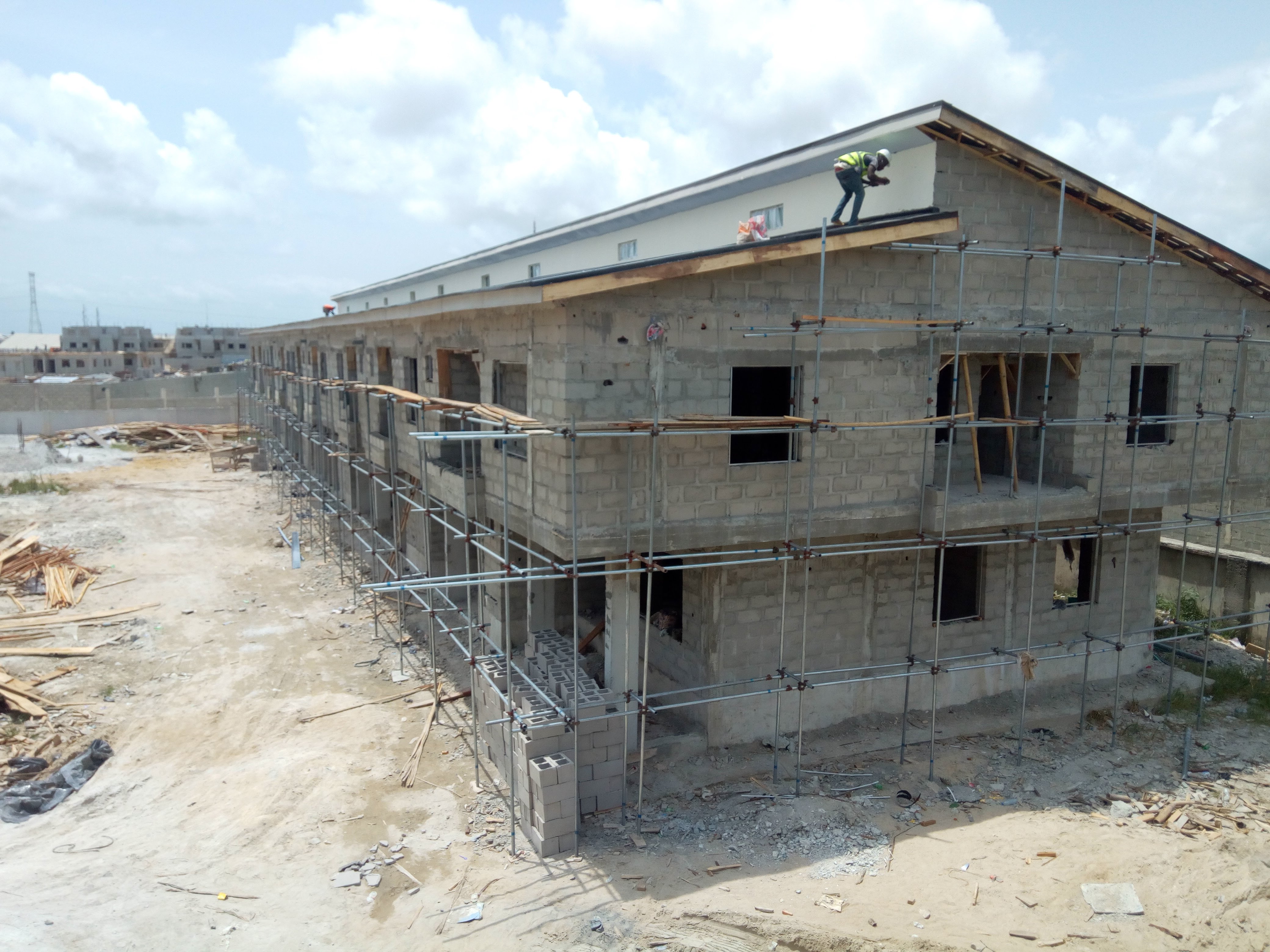 Roof installation 7 unit terrace